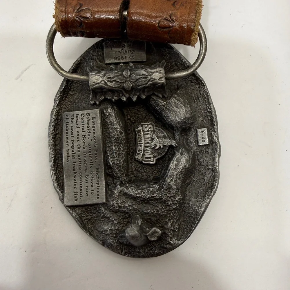 Siskiyou Buckle Co Bass Fishing Belt Buckle F-40 Vintage Brown Leather Belt